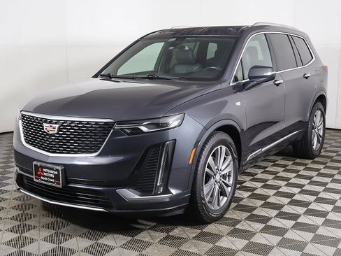 Used 2022 Cadillac XT6 Premium Luxury image 9