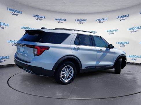 New 2026 Ford Explorer Active w/ Active Comfort Package RWD image 4