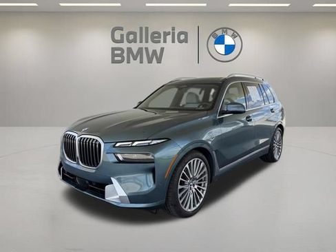 Used 2025 BMW X7 xDrive40i w/ Premium Package AWD/4WD image 1