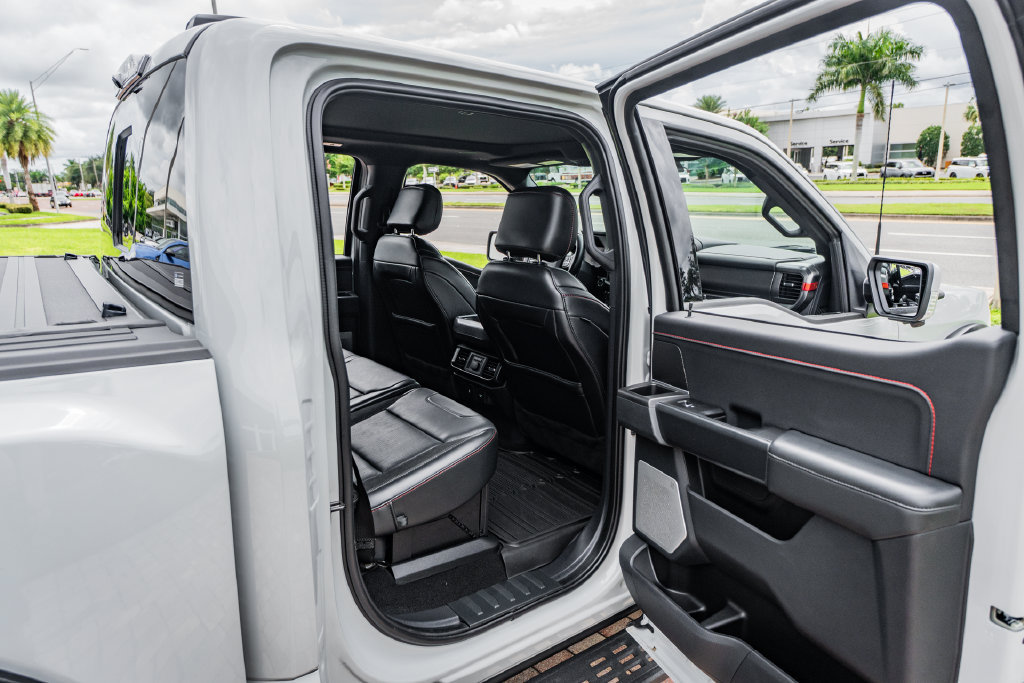 Used 2024 Ford F150 Raptor AWD/4WD image 40