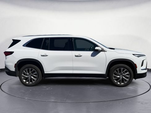 Used 2026 Buick Enclave Preferred FWD image 6