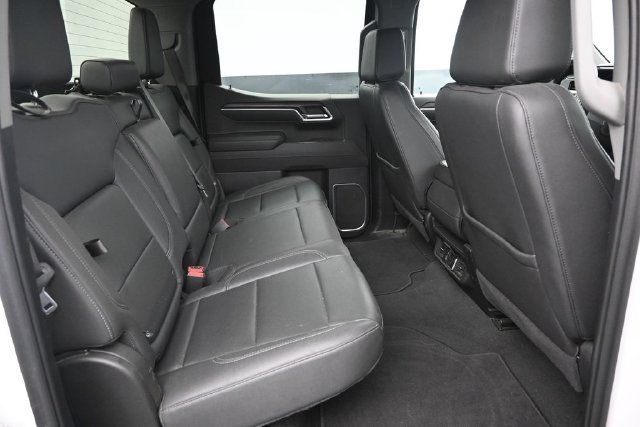 Used 2025 GMC Sierra 1500 SLT AWD/4WD image 24