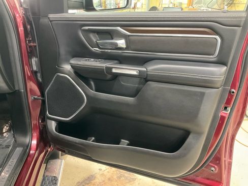 Used 2022 RAM 1500 Laramie AWD/4WD image 18