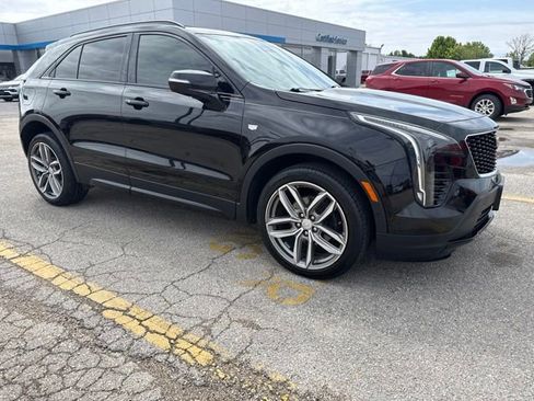Used 2019 Cadillac XT4 Sport w/ Enhanced Visibility Package FWD image 6