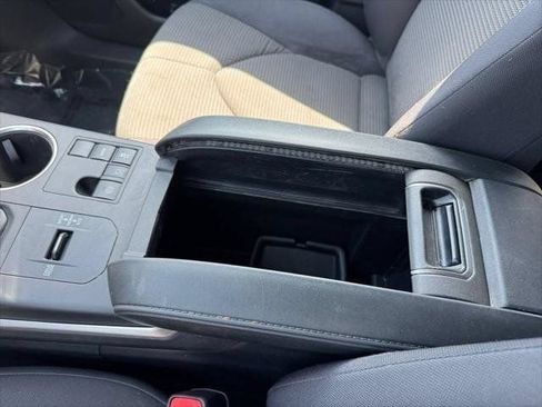 Used 2023 Toyota Highlander L FWD image 88