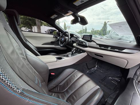 Used 2015 BMW i8 AWD/4WD image 13