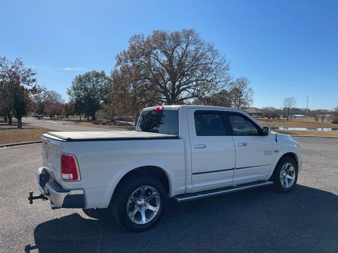 Used 2018 RAM 1500 Laramie w/ Convenience Group image 5