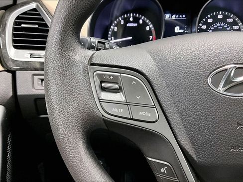 Used 2017 Hyundai Santa Fe Sport image 23