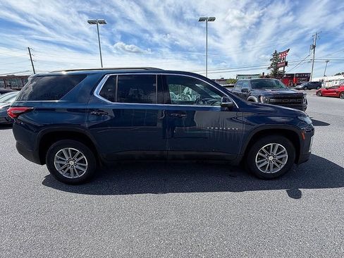 Used 2023 Chevrolet Traverse LT w/ LPO, Floor Liner Package AWD/4WD image 2
