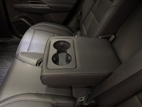 New 2026 Chevrolet Equinox EV LT image 28