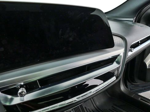 Used 2026 Cadillac Lyriq V AWD/4WD image 12