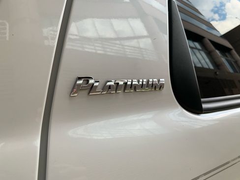 Used 2010 Toyota Sequoia Platinum RWD image 10