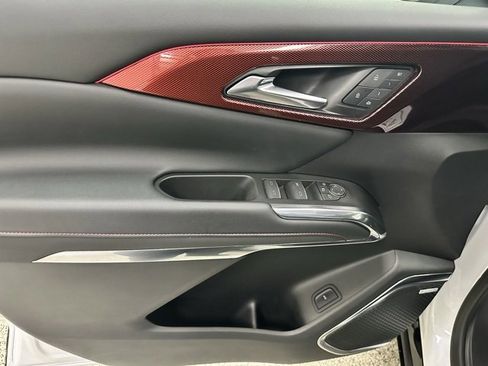 Used 2024 Chevrolet Traverse RS image 14