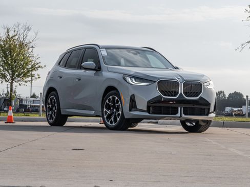 New 2026 BMW X3 xDrive30 w/ Premium Package image 2