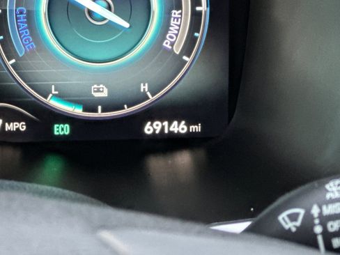 Used 2021 Hyundai Santa Fe Blue image 30