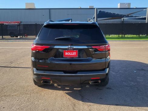 Used 2022 Chevrolet Traverse Premier w/ Redline Edition FWD image 7