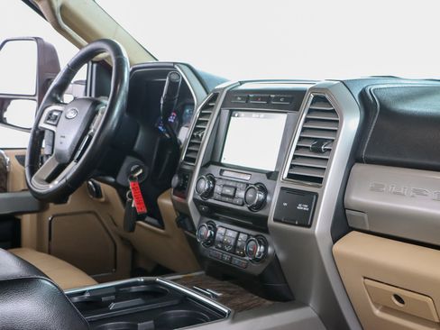 Used 2017 Ford F250 Lariat w/ Chrome Package AWD/4WD image 27