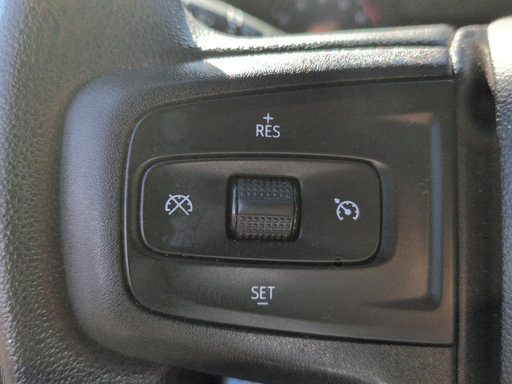 Used 2020 Chevrolet Silverado 1500 Custom Trail Boss w/ Custom Convenience Package AWD/4WD image 18