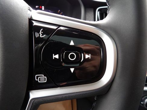 New 2026 Volvo XC90 T8 Plus image 18