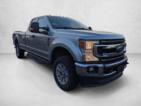 Used 2020 Ford F350 XLT w/ XLT Value Package image 3