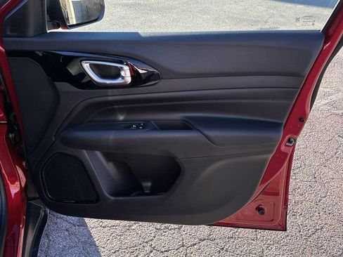 New 2026 Jeep Compass Latitude image 16