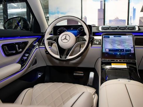 Used 2026 Mercedes-Benz S 580 4MATIC Sedan image 16