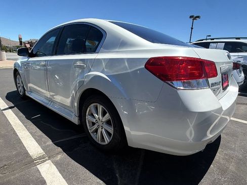 Used 2010 Subaru Legacy 2.5i Premium AWD/4WD image 3