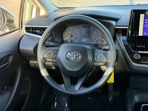 Certified 2025 Toyota Corolla LE image 13