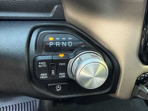 Used 2021 RAM 1500 Laramie AWD/4WD image 38