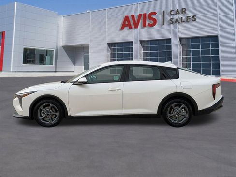 Used 2025 Kia K4 LXS image 10