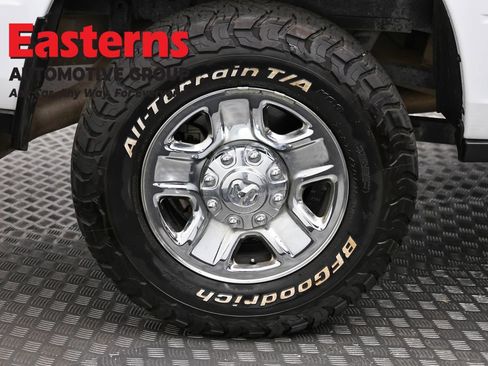 Used 2022 RAM 2500 Tradesman w/ Chrome Appearance Group AWD/4WD image 35