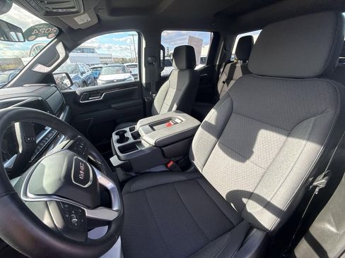 Used 2024 GMC Sierra 1500 Elevation image 18