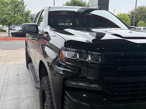 Used 2020 Chevrolet Silverado 1500 LT Trail Boss AWD/4WD image 2