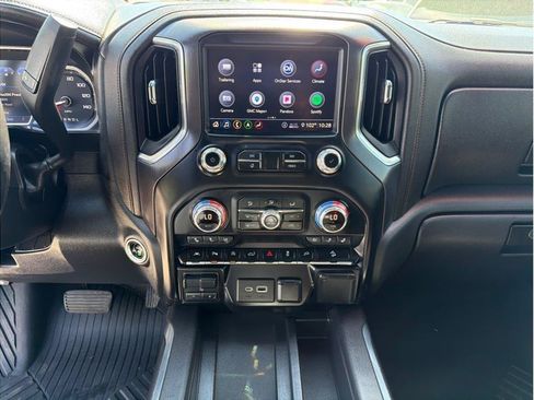 Used 2020 GMC Sierra 1500 AT4 w/ AT4 Premium Package AWD/4WD image 9