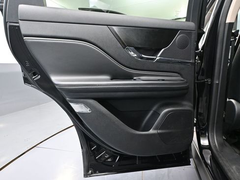 Used 2024 Lincoln Corsair AWD image 35