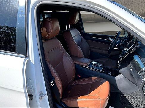 Used 2017 Mercedes-Benz GLE 43 AMG 4MATIC w/ Night Package image 6