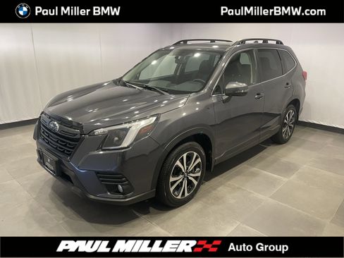 Used 2023 Subaru Forester Limited AWD/4WD image 1