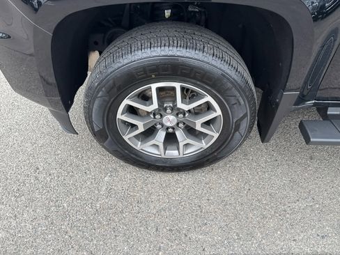 Certified 2022 GMC Canyon AT4 image 9