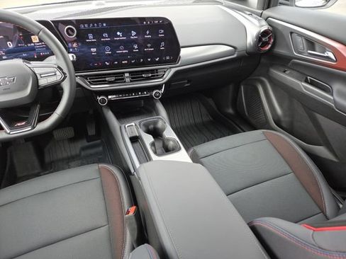 Used 2024 Chevrolet Equinox EV RS image 28