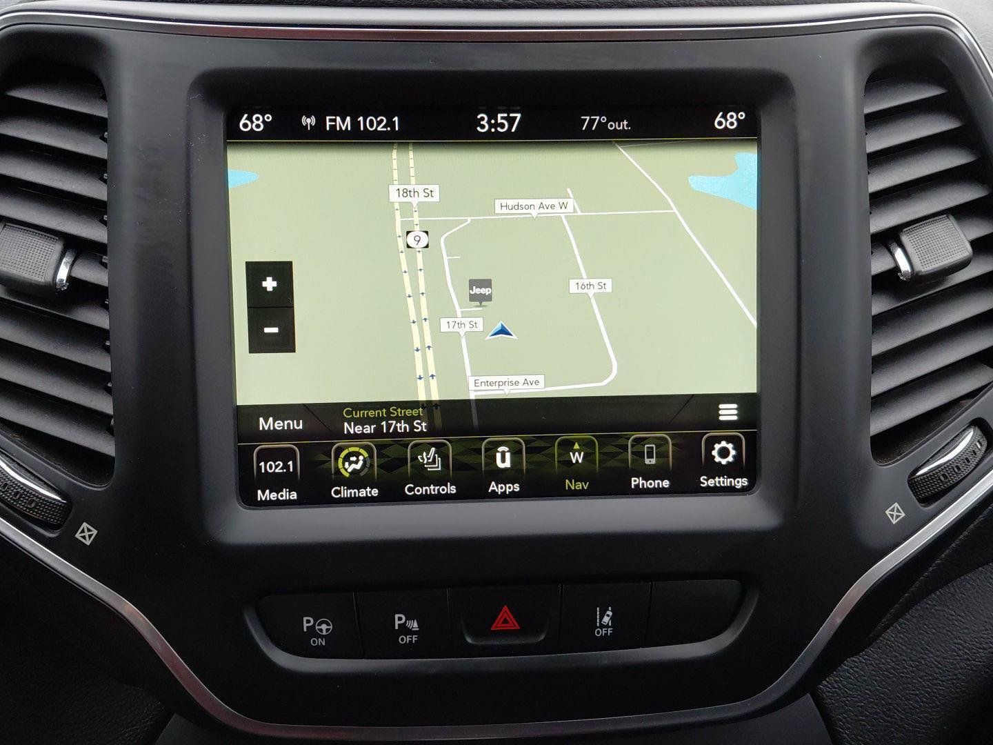 Used 2023 Jeep Cherokee Altitude Lux AWD/4WD image 30