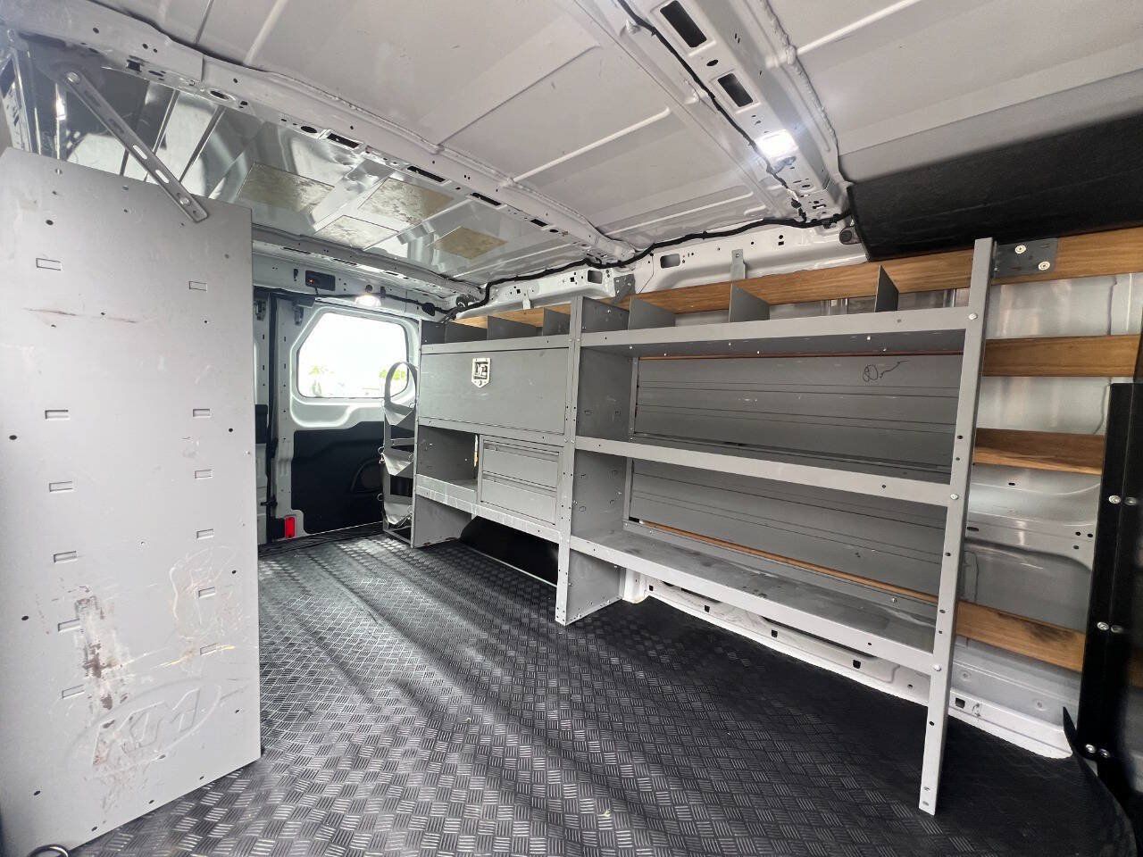Used 2019 Ford Transit 250 130 Low Roof w/ Exterior Upgrade Package RWD image 18