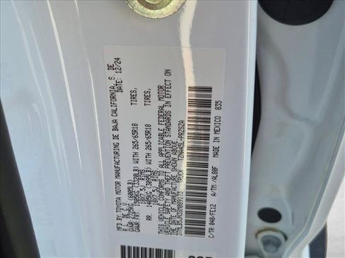 Certified 2025 Toyota Tacoma TRD Sport AWD/4WD image 24