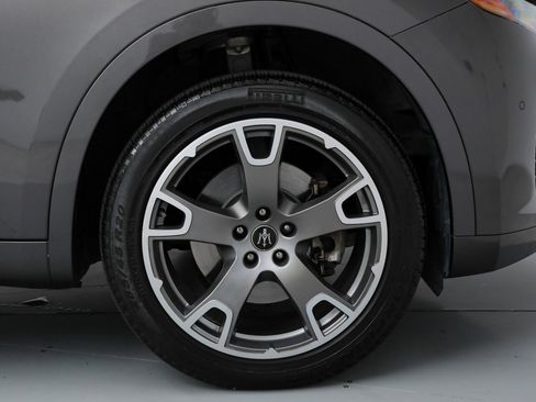 Certified 2023 Maserati Levante GT AWD/4WD image 20