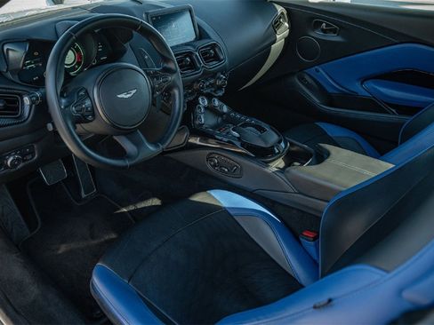 Used 2020 Aston Martin V8 Vantage Coupe image 16