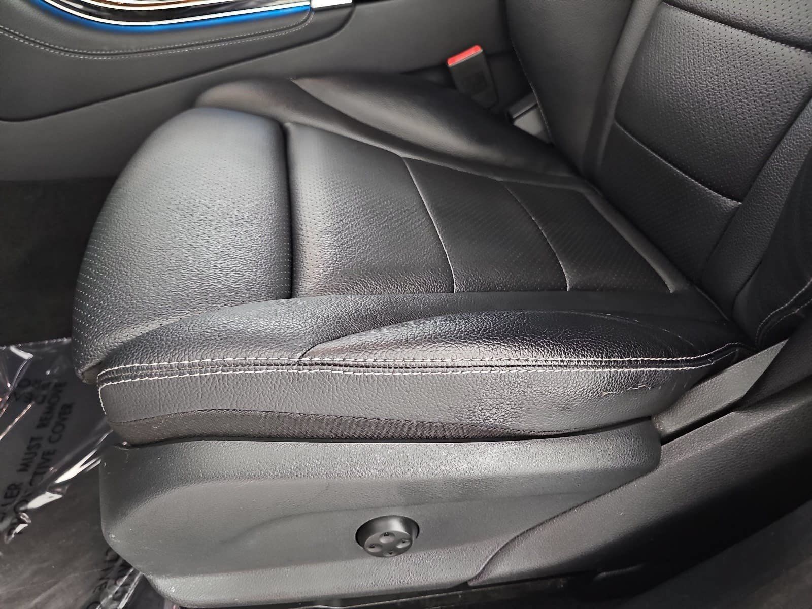 Used 2017 Mercedes-Benz GLC 300 4MATIC image 28