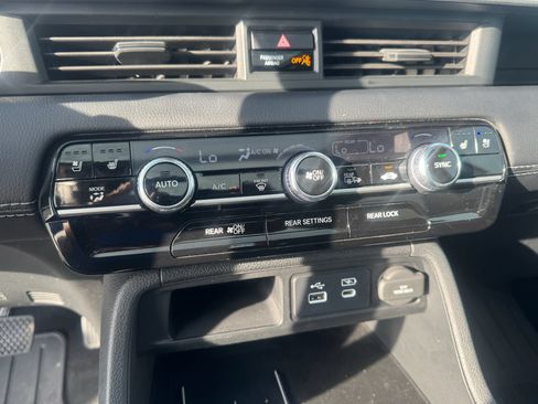 Certified 2023 Honda Pilot Elite image 21