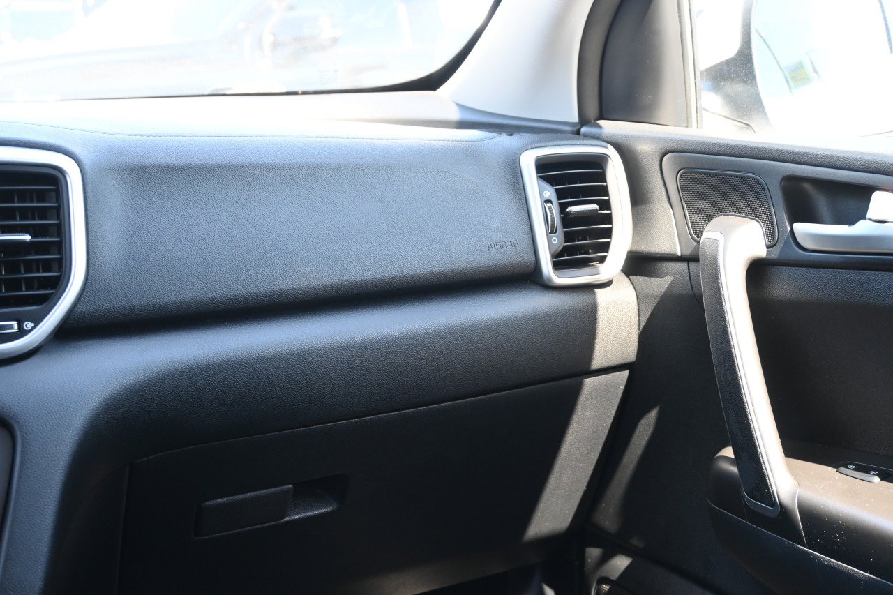 Used 2022 Kia Sportage LX FWD image 8