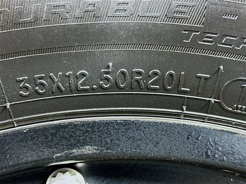 Used 2016 Ford F350 Lariat w/ Lariat Ultimate Package image 32