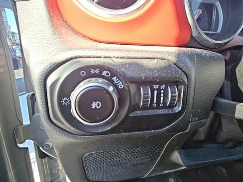 Used 2021 Jeep Wrangler Unlimited Rubicon image 21