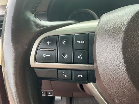 Used 2016 Lexus ES 350 w/ Ultra Luxury Package FWD image 32
